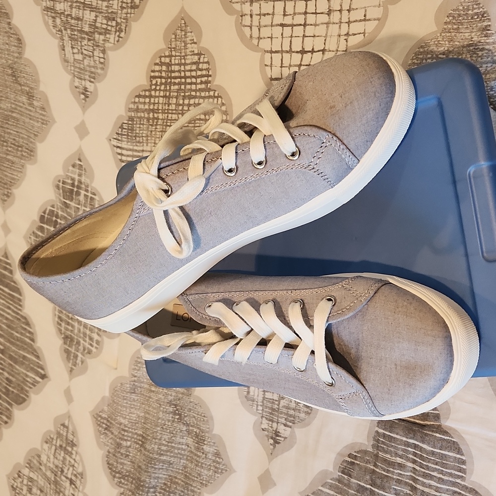 Loft sneakers
